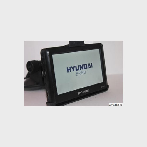GPS навигатор Hyundai bz 411
